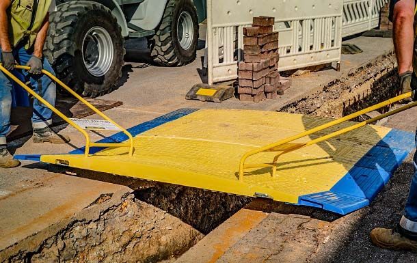 lowpro-23-05-road-plate-blue-edge-blue-traffic-safety-application-ss-p-3-new