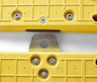 LowPro 23/05 Male Connector Plate